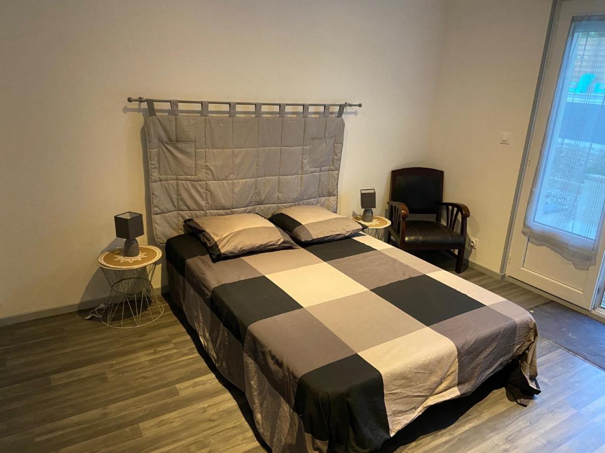 Chez Pascal Apartment Nyons Bagian luar foto